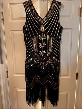 Black & Gold sequined Flapper Dress